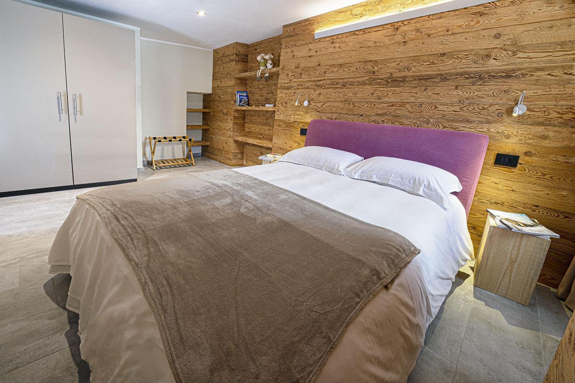 Fenat Aparthotel Introd Exteriör bild